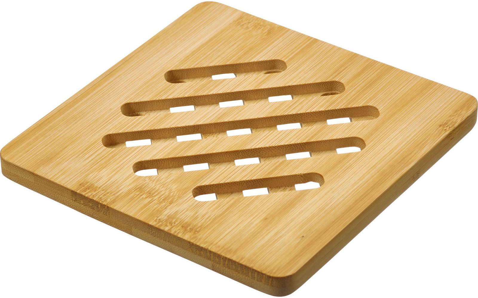 Quadratische hellbraune Bambusplatte mit diagonalen rechteckigen Schlitzen und abgerundeten Ecken auf weißem Hintergrund