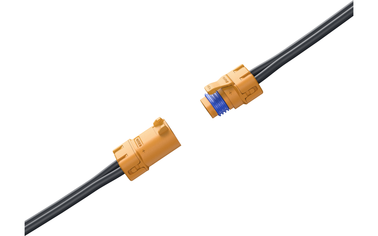 Nahaufnahme von zwei orangefarbenen elektrischen Steckverbindern an schwarzen Kabeln, die zusammengefügt werden sollen