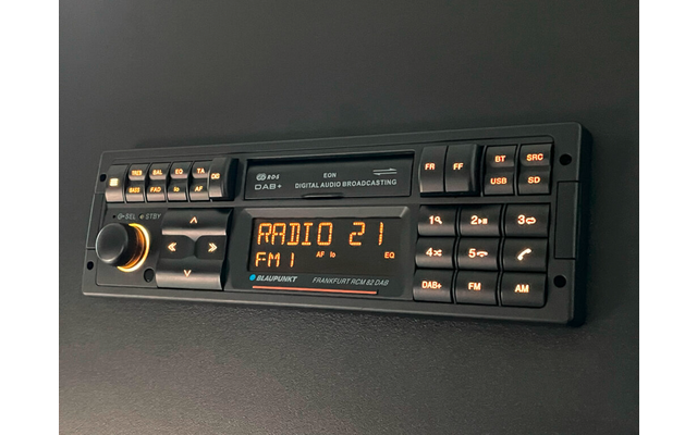 Product afbeelding Blaupunkt Autoradio mit Bluetooth  1