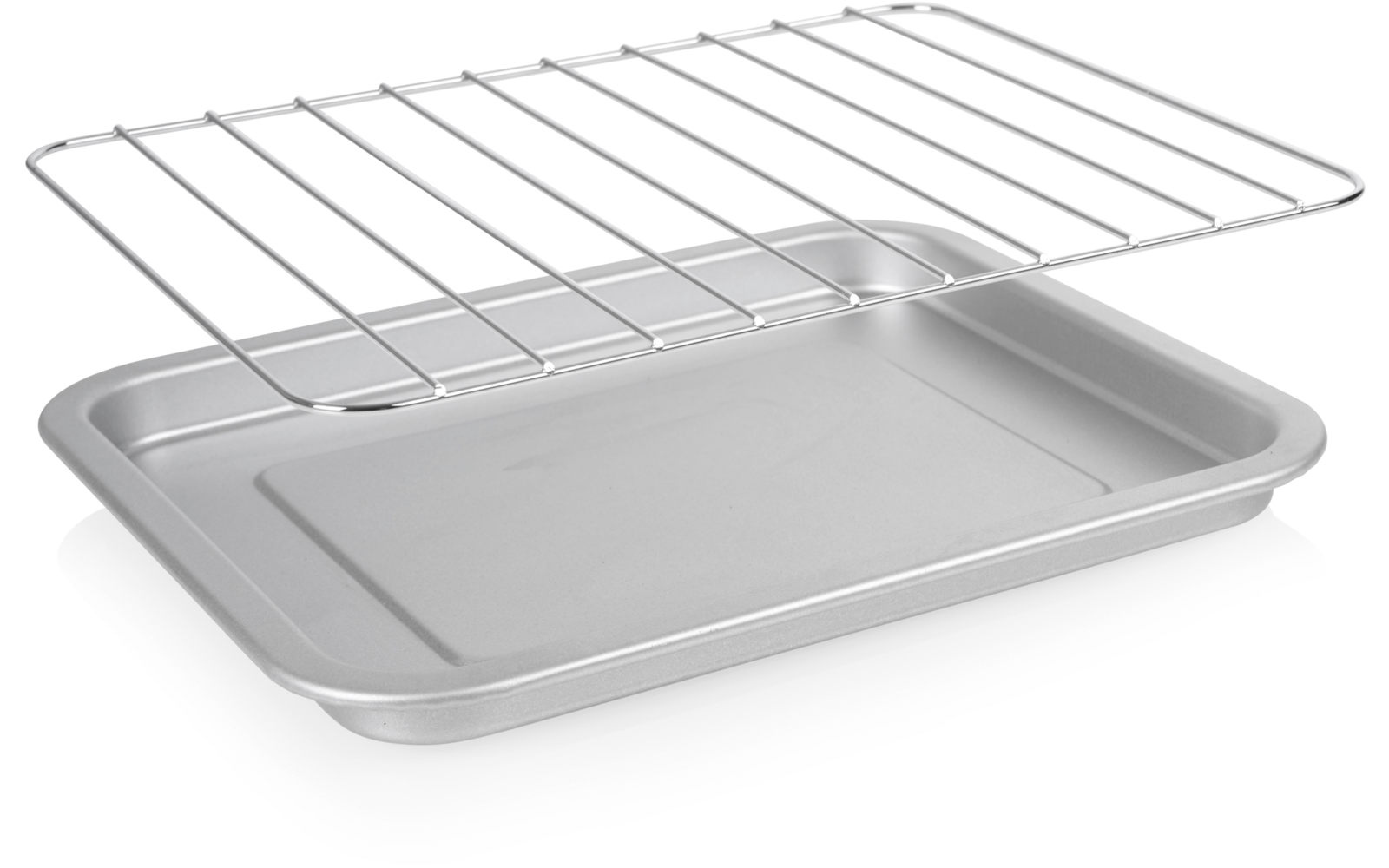 Rechteckiges silbernes Metallblech und ein darüber liegender verchromter Gitterrost