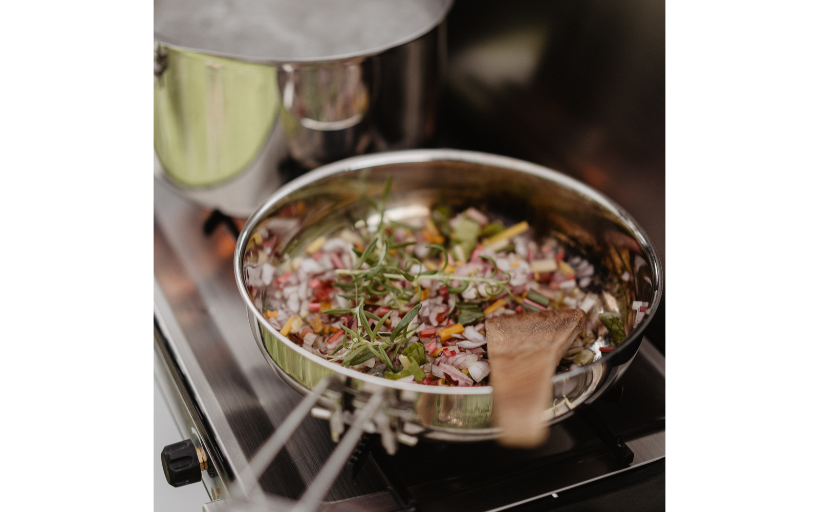 Produktbild Primus CampFire Edelstahl Camping Bratpfanne mit Aluminiumkern und Klappgriff 2-teilig 1