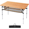 Table de camping pliante avec plateau en bois, pieds réglables, rangement en filet dessous, sac de transport noir devant