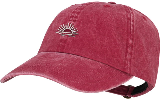 Rode baseballpet met gebogen klep, klein wit geborduurd zonlogo aan de voorkant en verstelbare sluiting achterop