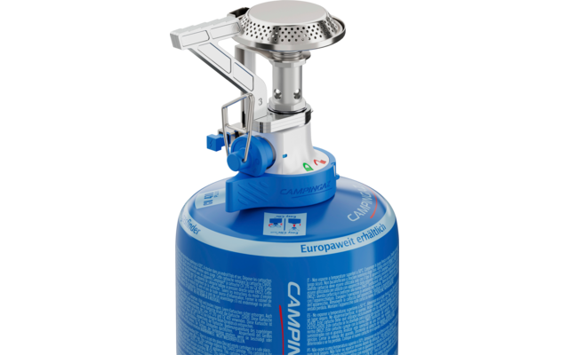 Silberner Gasbrenner auf einer blauen Gaskartusche