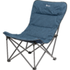 Blauer Campingstuhl mit stützendem Rahmen aus Metall