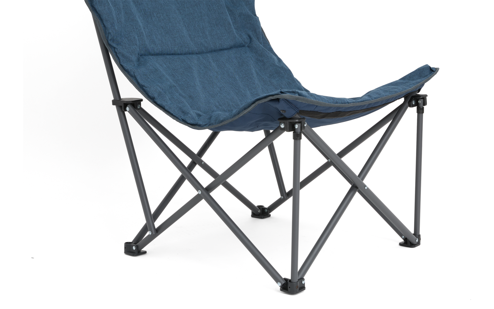 Blauer faltbarer Stuhl mit gepolstertem Stoffsitz und dunkelgrauem Metallgestell auf weißem Hintergrund