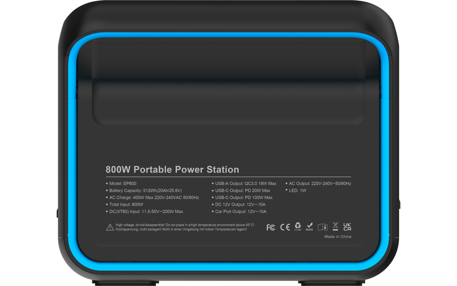Rückseite eines schwarzen Geräts mit blau leuchtendem Rahmen und Aufkleber mit der Aufschrift '800W Portable Power Station' und technischen Spezifikationen