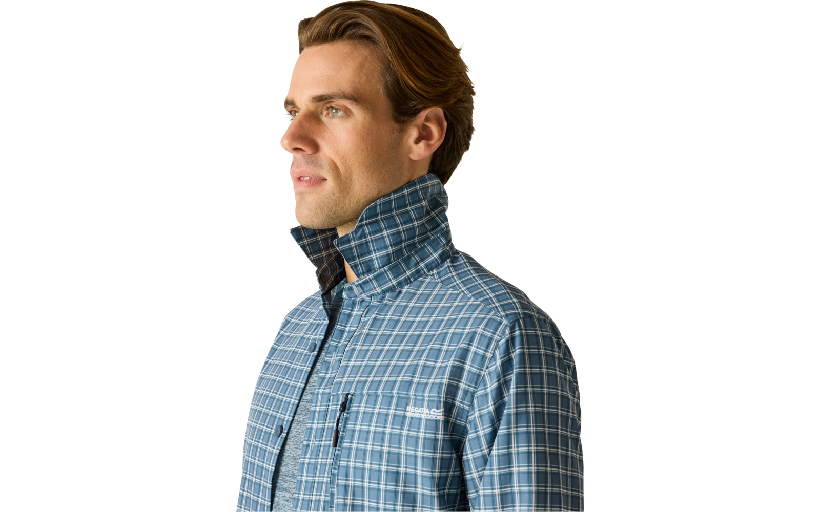 Seitliches Porträt einer Person mit hochgestelltem Kragen und blau kariertem Hemd