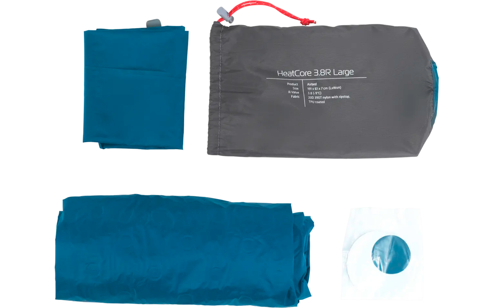 Drie blauwe reisartikelen: een opvouwbare tas, een grijze pouch met ritssluiting en een opgerolde blauwe doek of kledingstuk, evenals een wit rond voorwerp met een blauwe midden