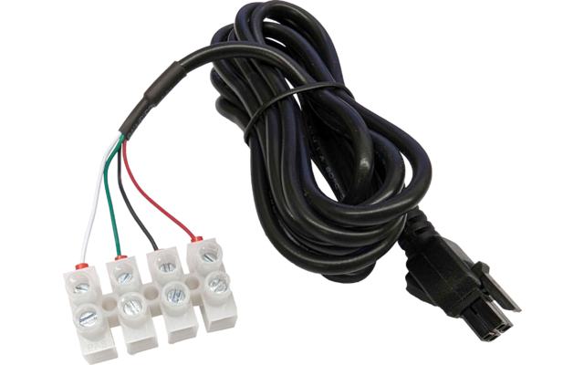 Schwarzes, zusammengerolltes Kabel mit schwarzem Stecker an einem Ende und vier farbigen, freiliegenden Drähten in weißen Schraubklemmen