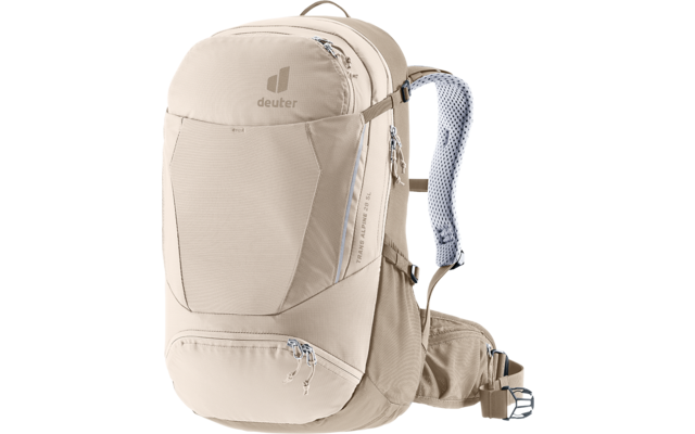Beiger Rucksack mit mehreren Reißverschlusstaschen, hellen Mesh-gepolsterten Schulterträgern, Hüftgurt und sichtbarem "deuter"-Logo