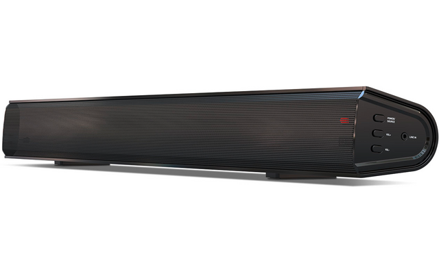 Schwarze Soundbar mit Stoffbespannung vorne, abgerundeten Enden, drei Bedientasten, einer kleinen roten Anzeige und Anschlüssen rechts, auf flachem Ständer vor weißem Hintergrund