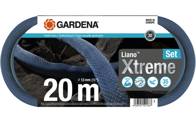 Ovaal verpakkingsbeeld met een opgerolde blauwe textiele slang, GARDENA-logo, tekst '20 m', 'Liano Xtreme Set', 'Ø 13 mm (1/2")' en streepjescode
