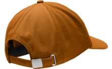 Braune Baseballkappe von hinten, Stoffpaneele mit sichtbaren Nähten, gebogener Schirm, verstellbarer Riemen mit Metallverschluss