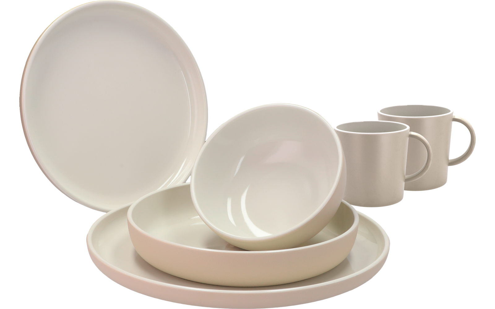 Trois assiettes plates de tailles différentes empilées, un bol au centre et deux tasses à anses, toutes de couleur crème sur fond blanc