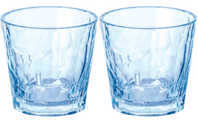 Deux verres transparents vides côte à côte