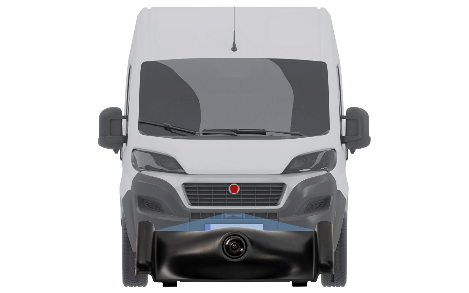 Vorderansicht eines weißen Transporters; schwarze Kameraeinheit vorne unten mit Objektiv, Windschutzscheibe, Scheibenwischer, Außenspiegel, Antenne, Scheinwerfer, Kühlergrill mit rundem roten Emblem und blauer Kennzeichenfläche