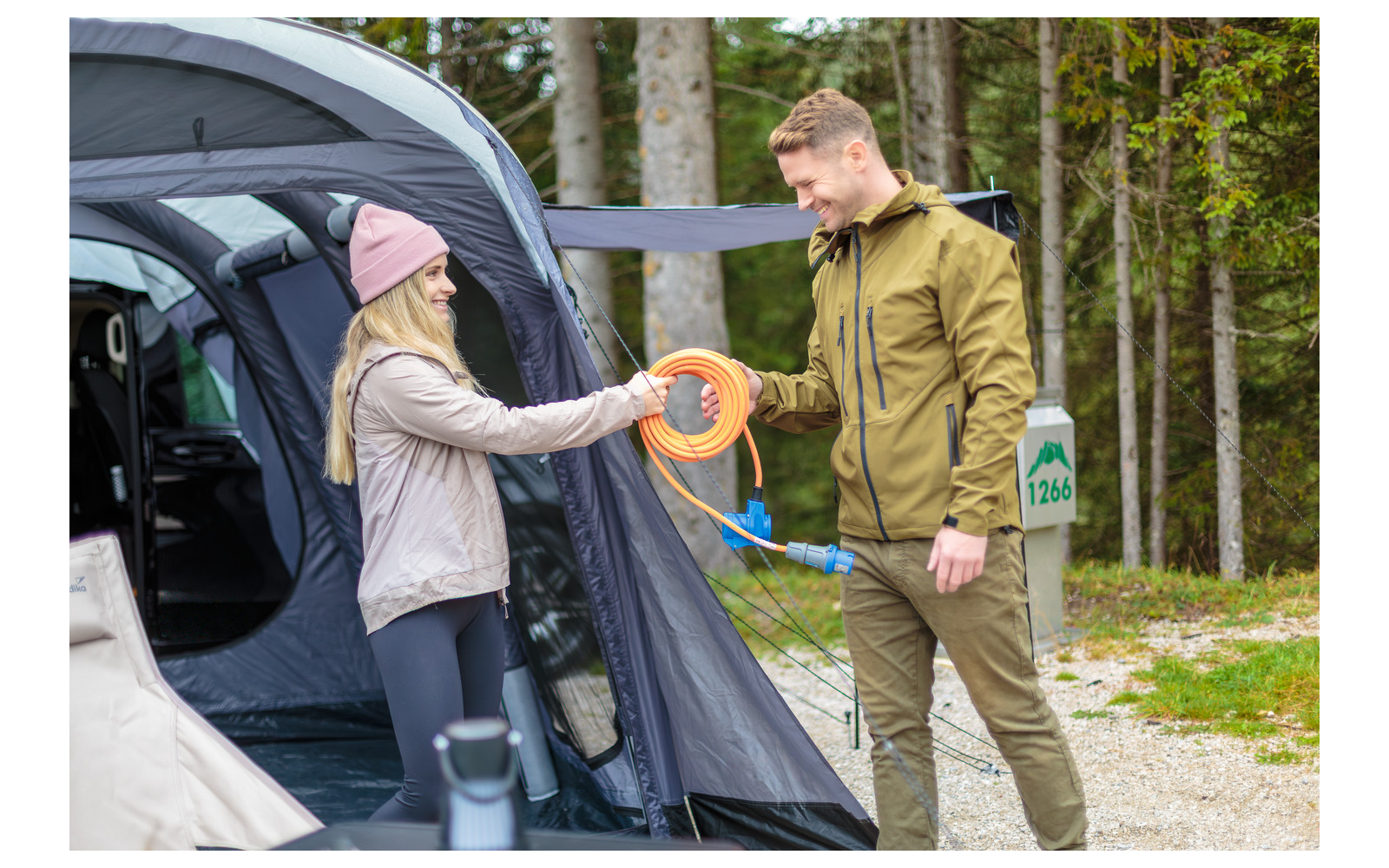 Produktbild Brennenstuhl CEE Camping Verl&auml;ngerungskabel CEE Stecker Winkelkupplung Schutzkontakt Steckdose 230 V / 16 A 1