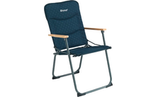Blauer Campingstuhl mit Metallgestell und Holzarmlehnen