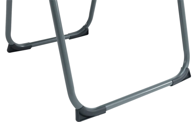 Nahaufnahme des unteren Teils eines grauen Metallgerüsts mit schwarzen Kunststofffüßen