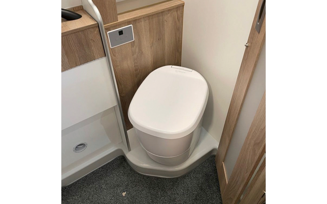 Clesana Toilette C1 avec adaptateur en L