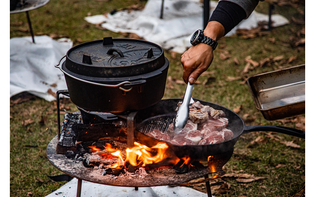 Petromax GP35 Gusseisen Grill-Feuerpfanne mit Stiel 35 cm