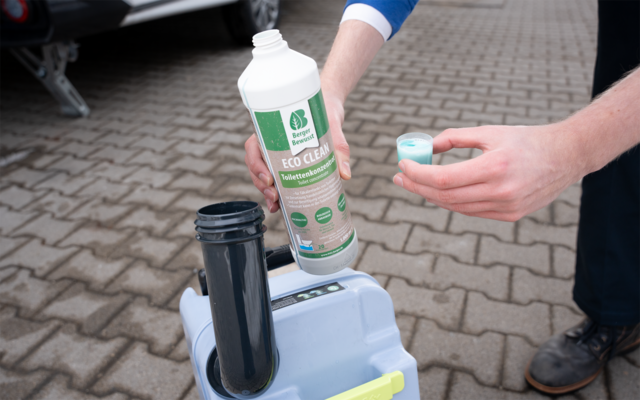 Produktbild Berger Eco Clean Toilettenzusatz f&uuml;r den F&auml;kalientank 1 Liter 1
