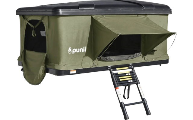 Tenda da tetto rettangolare verde oliva con copertura rigida nera, pattina finestra anteriore aperta con tettuccio, sportello d'ingresso laterale, scala telescopica estesa, logo "punii", sfondo bianco