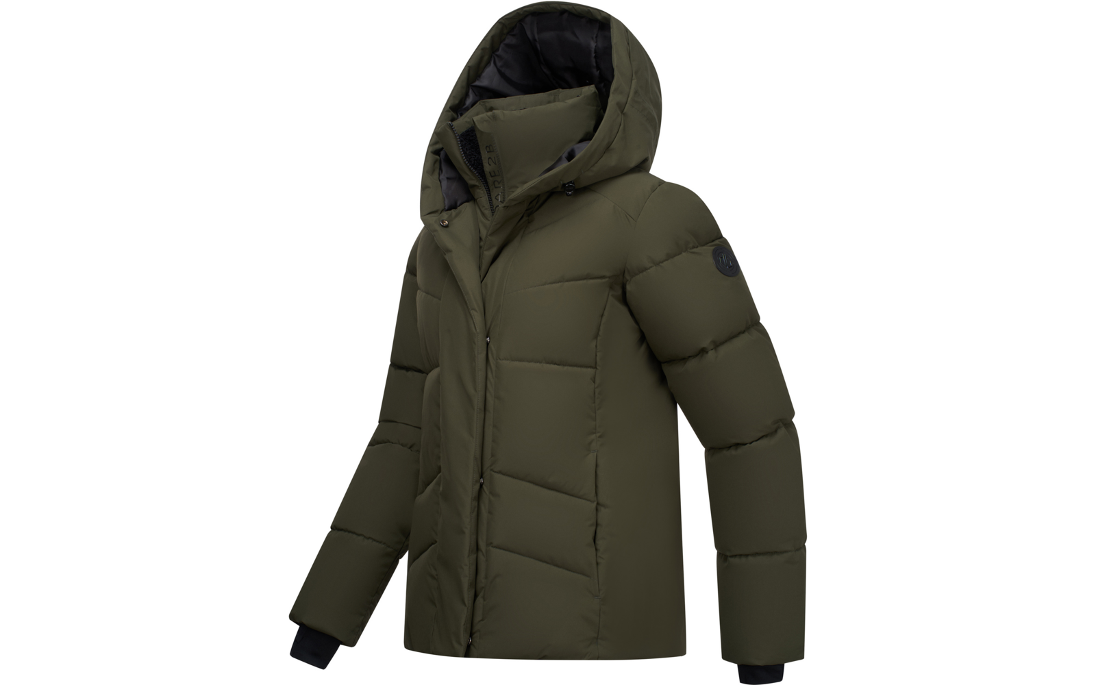 Olivgrüne gesteppte Winterjacke mit Kapuze, Frontreißverschluss und Druckknopfleiste, langen Ärmeln mit schwarzen Innenbündchen, rundem Patch am Oberarm, weißer Hintergrund