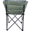 Campingstuhl von hinten, grünes gepolstertes Rückenteil mit dunkelblauer Einfassung, schwarzes gekreuztes Metallgestell mit Plastikfüßen