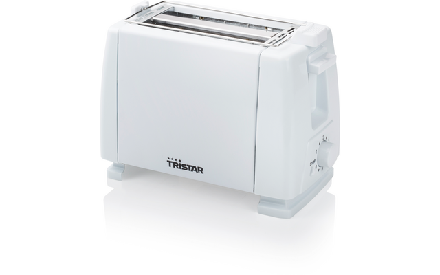 Weißer Toaster mit zwei Toastschlitzen, Markenaufschrift "TRISTAR" vorne, Drehregler und Hebel an der rechten Seite, auf weißem Hintergrund