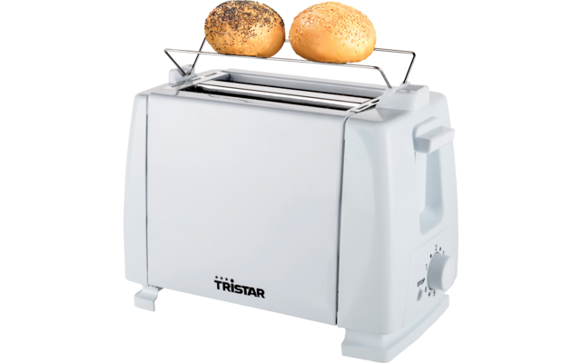 Witte broodrooster met twee broodjes op een metalen warmhoudrek bovenop, merknaam Tristar zichtbaar aan de voorkant