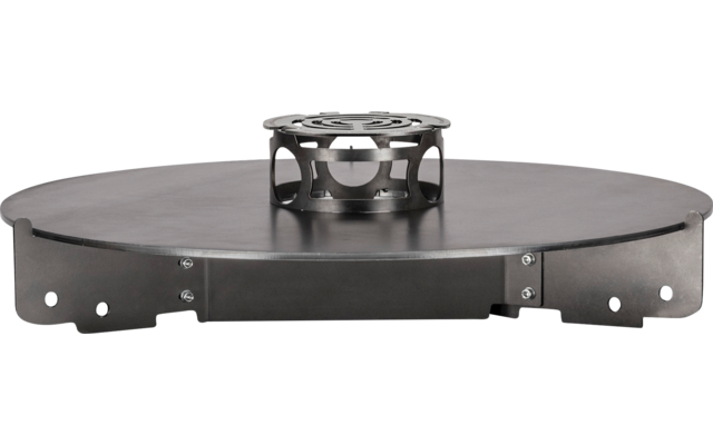 Runde flache Metallplatte mit mittig sitzendem, erhöhtem runden Metallaufsatz mit Öffnungen; sichtbare Schrauben und Befestigungswinkel an der Unterkante; weißer Hintergrund