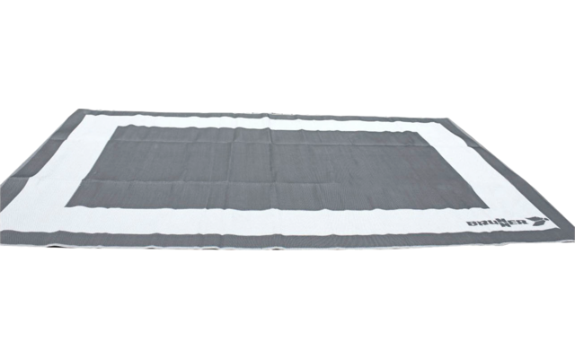 Rechteckiger Teppich mit dunkelgrauem Mittelteil und weißem Rand auf weißem Hintergrund