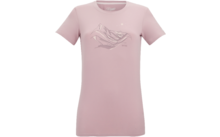 T‑shirt rose à manches courtes et encolure ronde, motif de montagne esquissé au centre de la poitrine, petit cercle au‑dessus du motif et petit texte à côté du motif
