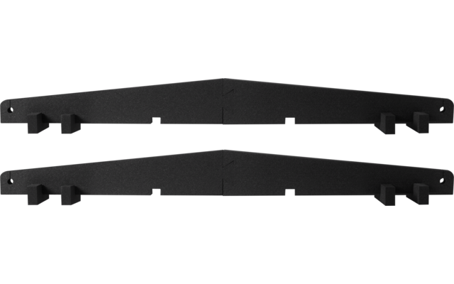 Zwei schwarze, längliche, V‑förmige Teile mit mehreren rechteckigen Aussparungen und vorstehenden Haken auf weißem Hintergrund