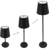 Drei schwarze Lampen nebeneinander in niedriger, mittlerer und hoher Höhe. Jede Lampe hat einen runden Sockel, einen dünnen Ständer und einen konischen Schirm. Auf jedem Schirm oben ist eine weiße Kreisfläche mit Ein-/Ausschaltsymbol. Graue Pfeile zw