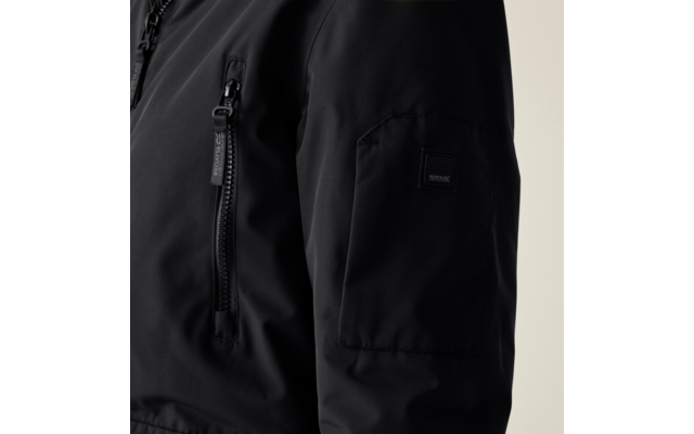 Schwarze Jacke mit Reißverschluss und Logo am Ärmel