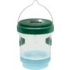 Transparenter Behälter mit grünem Deckel und blauem Boden, mit Henkel zum Aufhängen