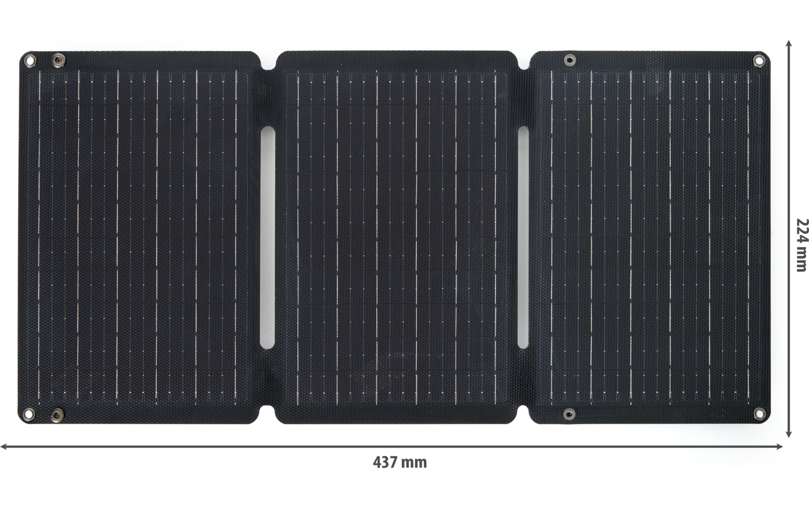 Drei verbundene schwarze Solarpanels auf weißem Hintergrund