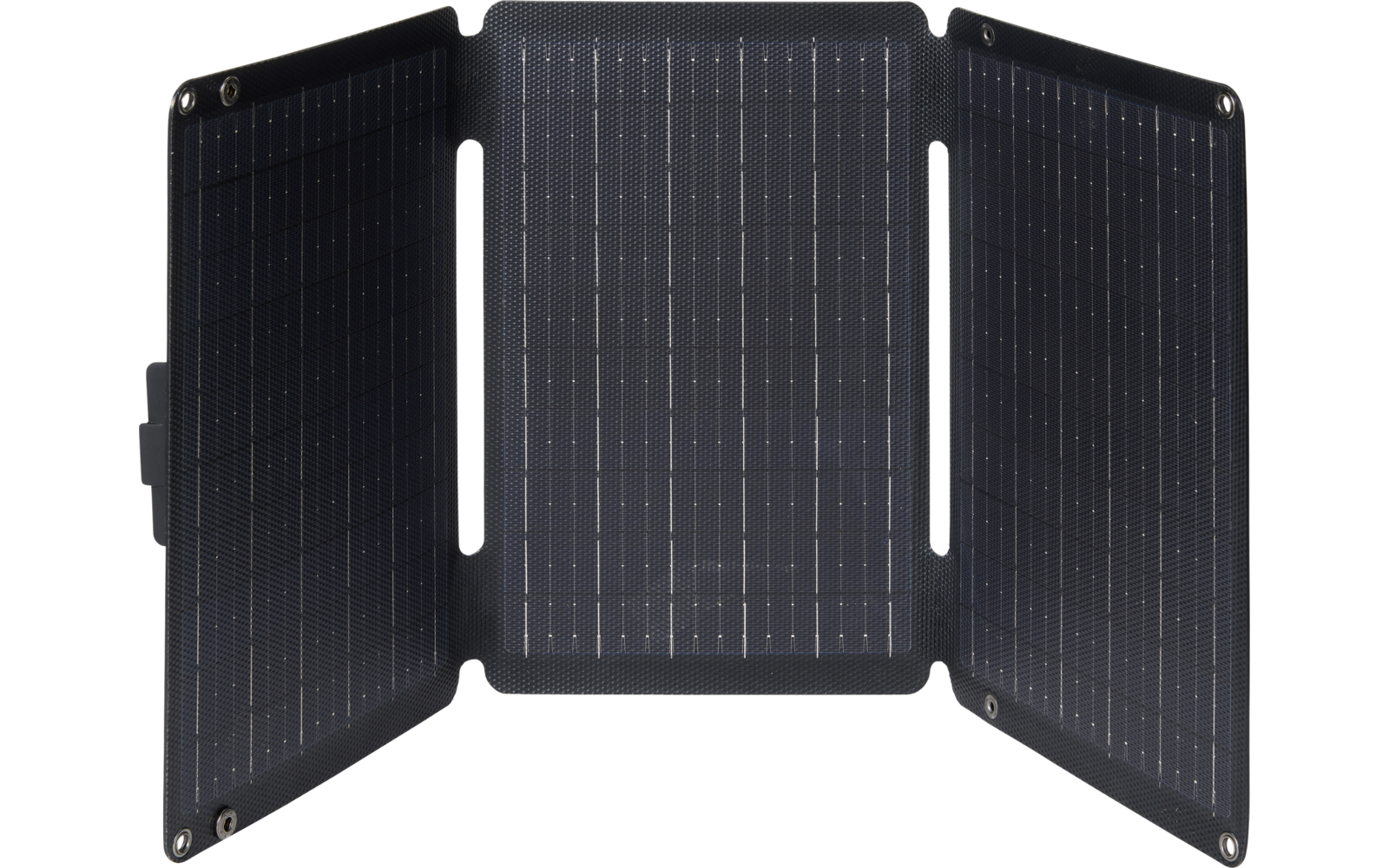 Drie zwarte zonnepanelen naast elkaar staand op een witte achtergrond