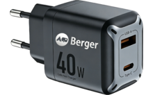Schwarzer rechteckiger Steckadapter mit zwei runden Metallstiften, 'Berger'-Logo, Aufdruck '40W', zwei Anschlüsse (USB‑A mit orangefarbenem Innenraum, USB‑C) und silberne Eckakzente