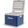 Blaue und weiße Kühlbox mit geöffnetem Deckel und 'IGLOO'-Logo auf der Vorderseite