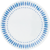 Rond wit bord met blauwe bladvormige motieven langs de rand en een binnenste ring van kleine blauwe stippen