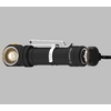 Schwarze Taschenlampe mit silbernem Clip und eingeschaltetem Licht