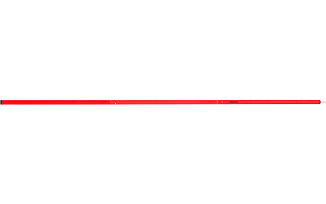 Eine Hand, die das ovale, rote Microsoft-Logo hält