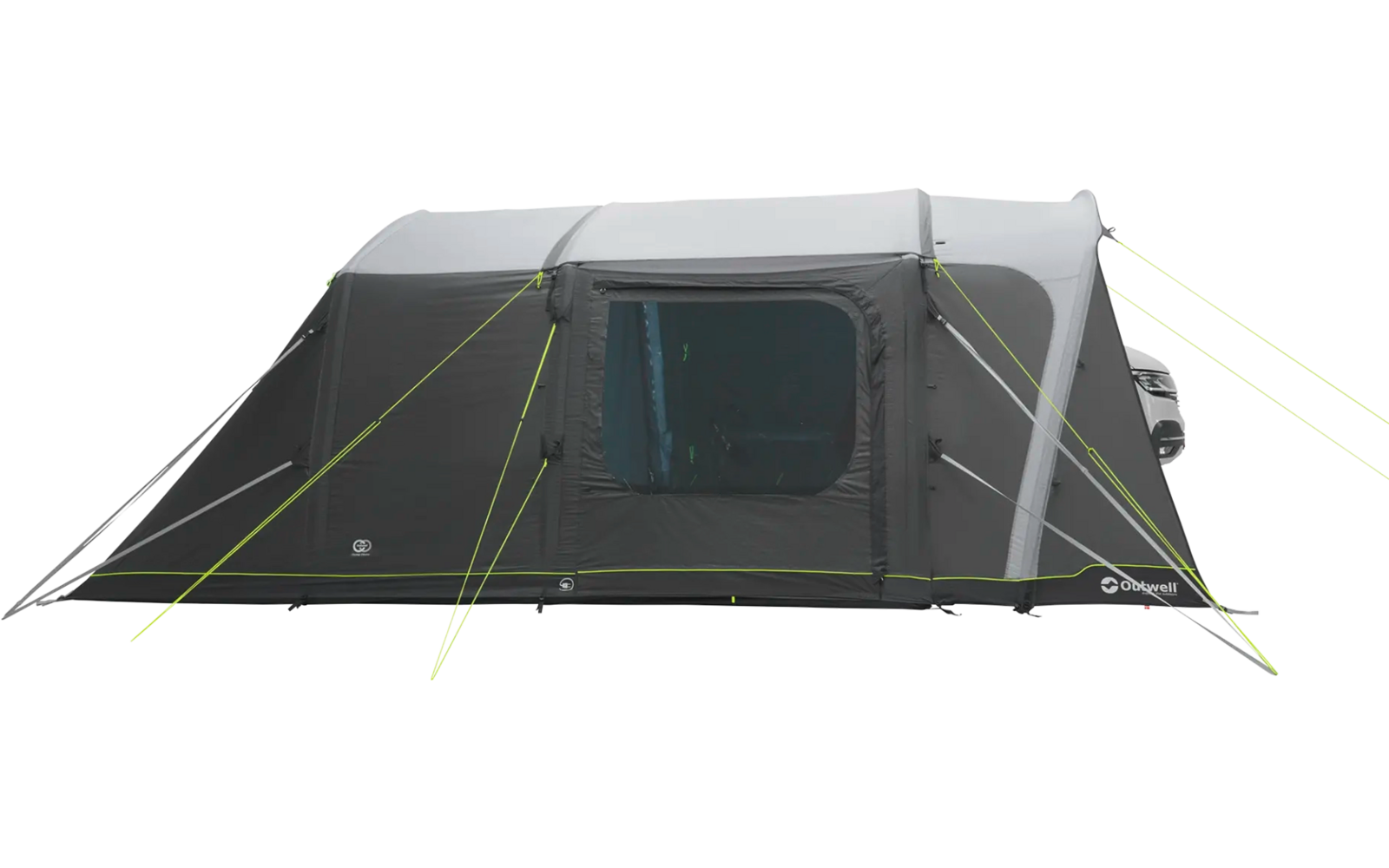 Ein graues Zelt mit mehreren Fenstern und geöffneter Tür