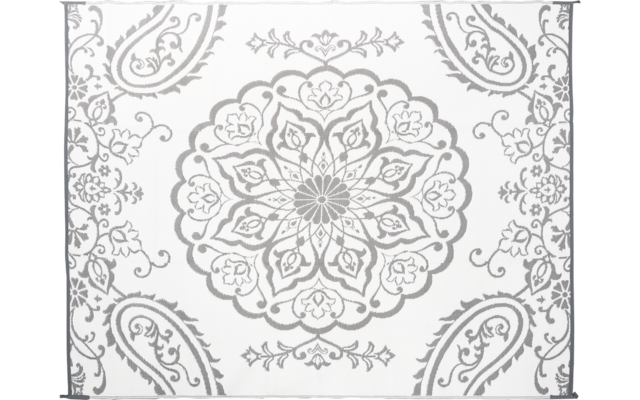 Kreisförmiges florales Ornament in Hellgrau in der Bildmitte, paisleyartige Motive in den Ecken, feine Ornamente auf weißem Hintergrund