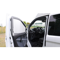 Remis Fahrerhausverdunkelung REMIfront f&uuml;r Fiat Ducato ab Baujahr 2021 linke Seite