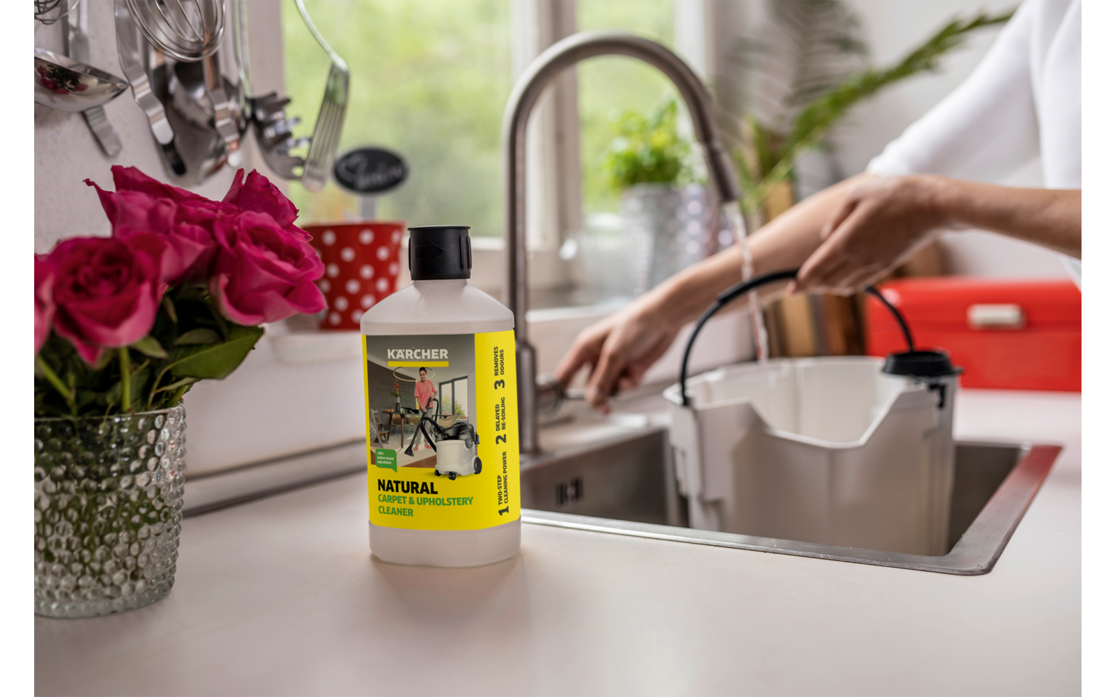 Produktbild K&auml;rcher Nat&uuml;rlicher Teppich- und Polsterreiniger RM 519N 1 Liter 1